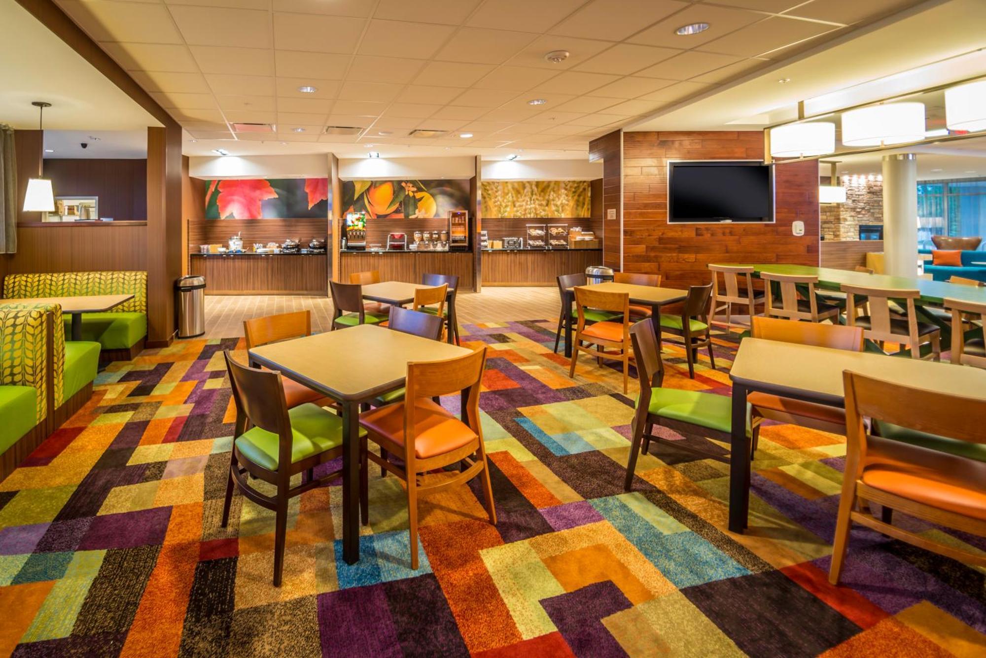 Fairfield Inn & Suites By Marriott Туин-Фолс Экстерьер фото