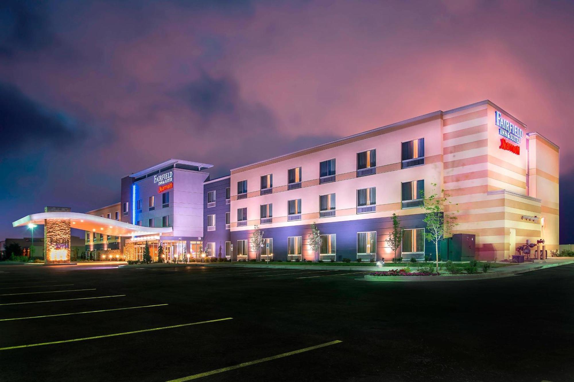 Fairfield Inn & Suites By Marriott Туин-Фолс Экстерьер фото