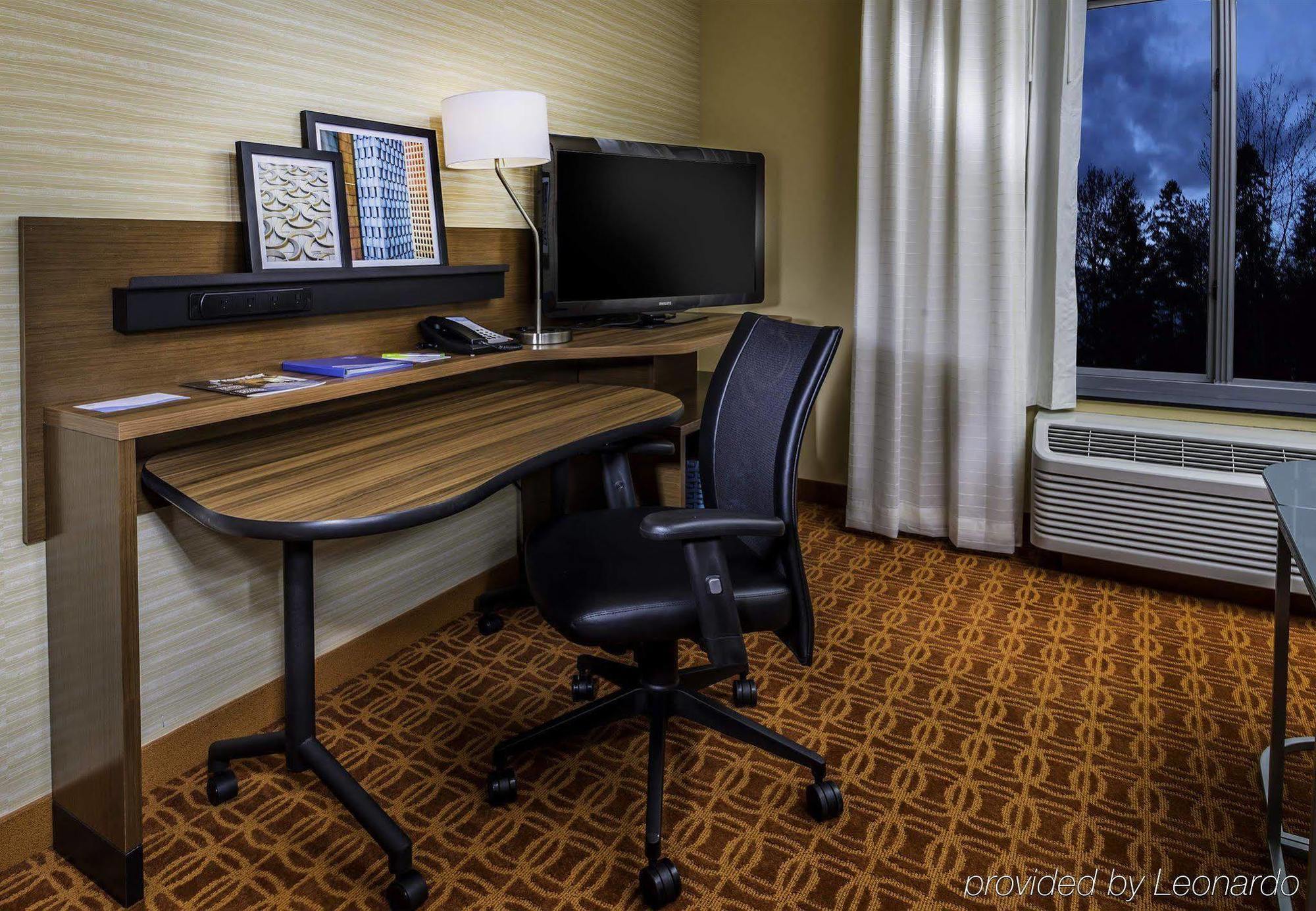 Fairfield Inn & Suites By Marriott Туин-Фолс Экстерьер фото