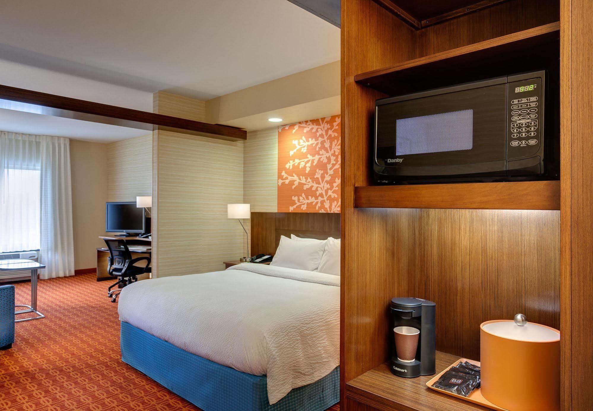Fairfield Inn & Suites By Marriott Туин-Фолс Экстерьер фото